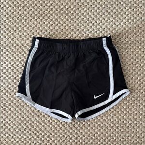 Girls Nike Black and White Athletic Shorts size xs 4 years